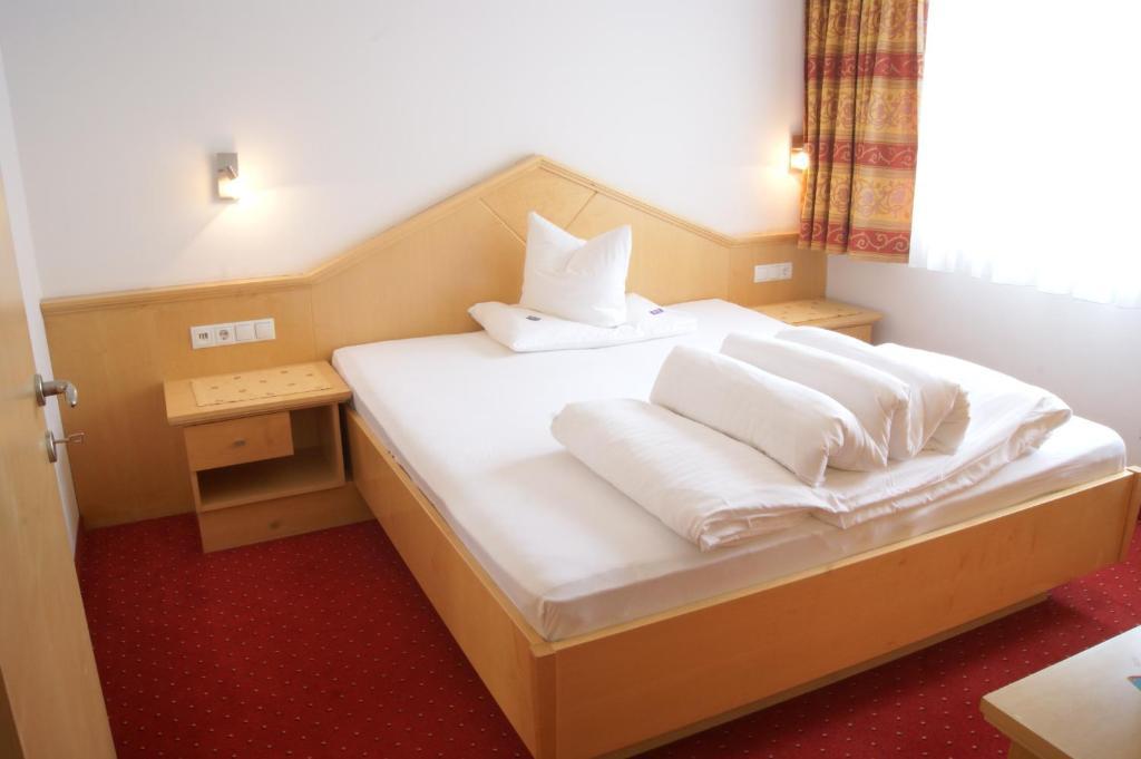 Falkner Appartement Resort لانغنفلد الغرفة الصورة
